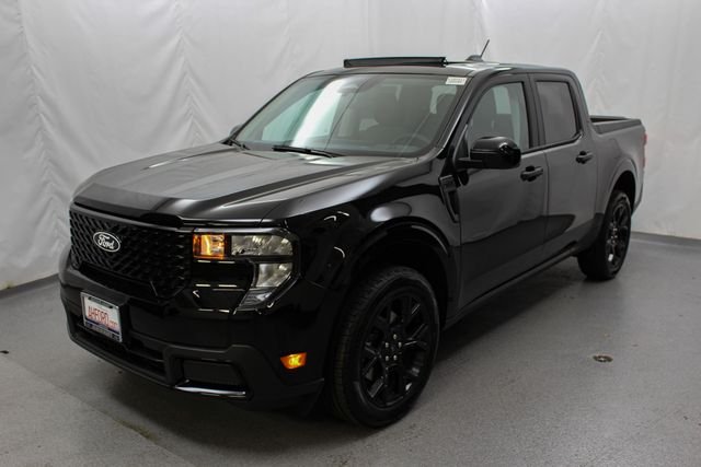 New 2026 Shadow Black Ford XLT image 5