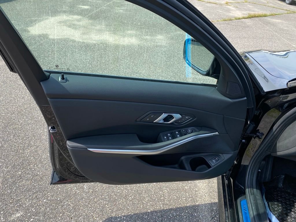 New 2026 Black Sapphire Metallic BMW 330i NA xDrive image 12