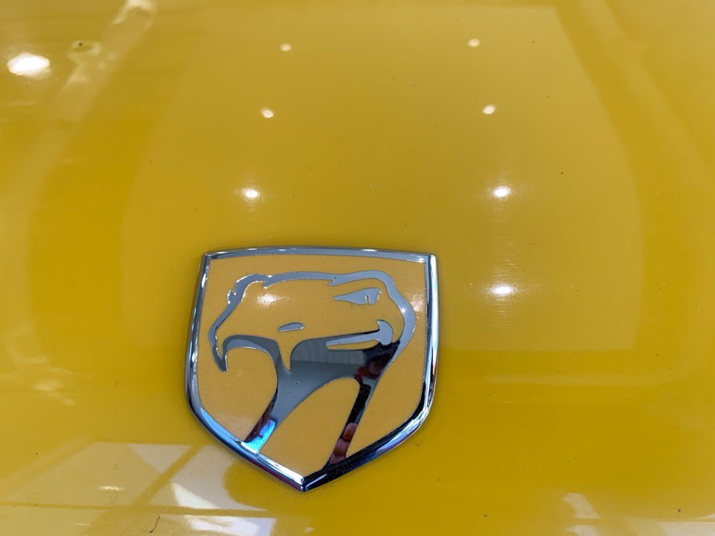 Used 2001 Yellow Dodge RT/10 image 11