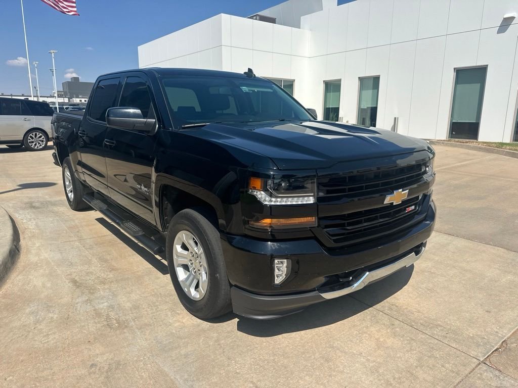 Used 2018 Black Chevrolet LT image 4