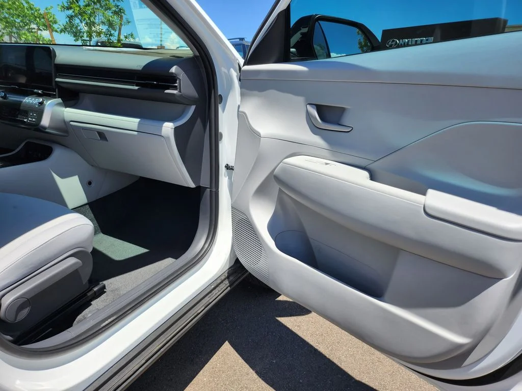 New 2026 White Hyundai SEL Sport image 23