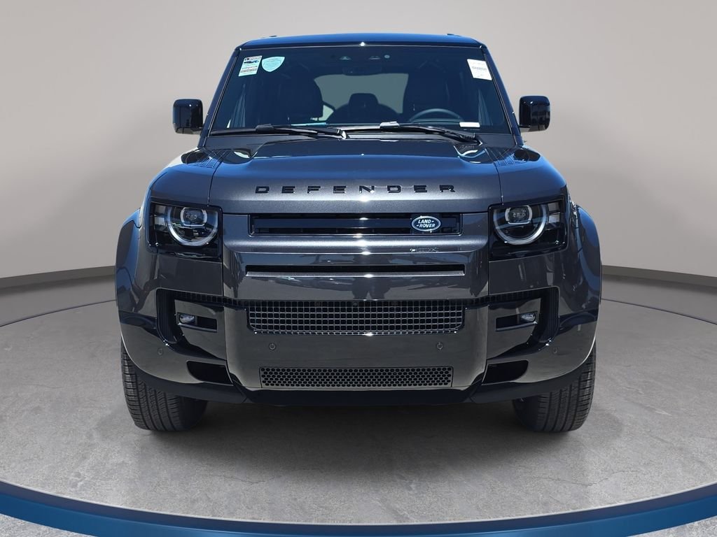 New 2026 Carpathian Grey Land Rover X-Dynamic SE image 2