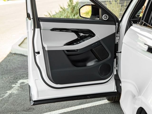 Used 2026 Fuji White Land Rover S image 12
