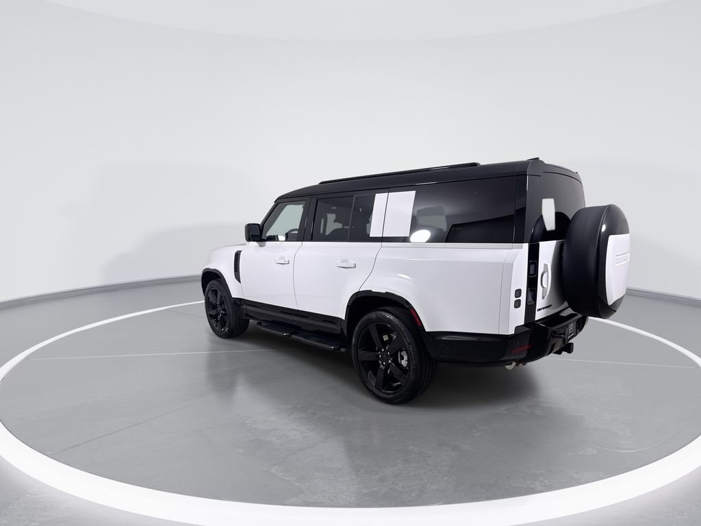 2026 Land Rover Defender X-Dynamic SE - Photo 6