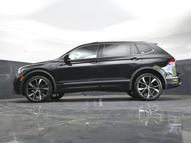 Used 2024 Deep Black Pearl Volkswagen 2.0T SEL R-Line image 39