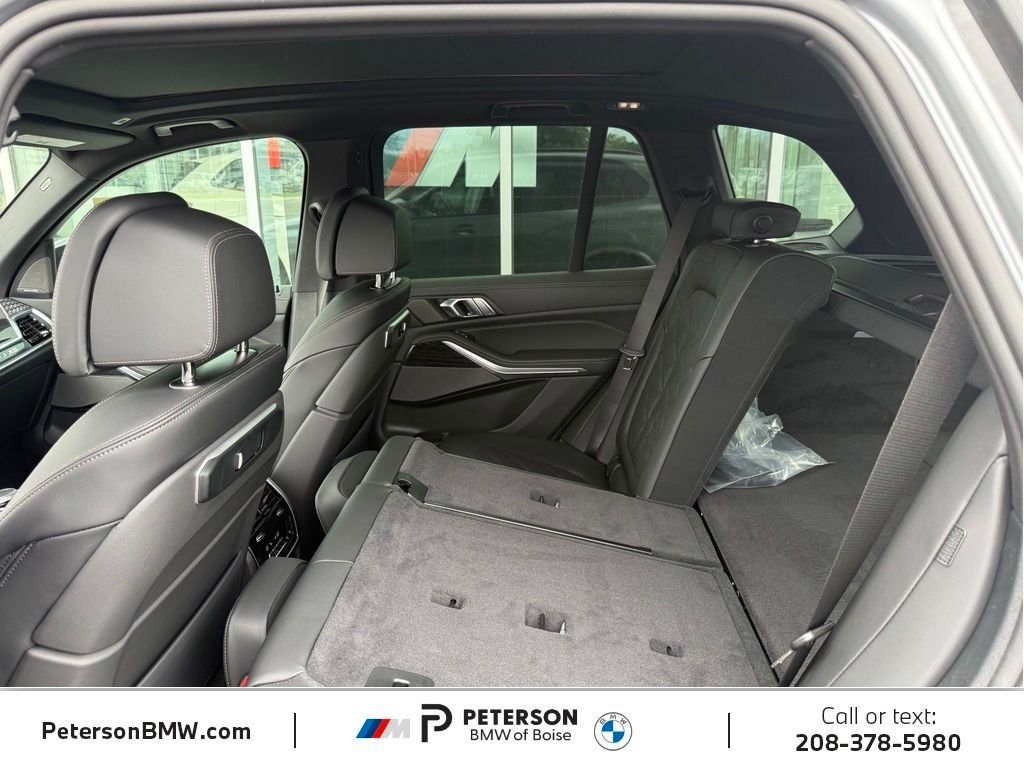 New 2026 Skyscraper Grey Metallic BMW xDrive50e image 19
