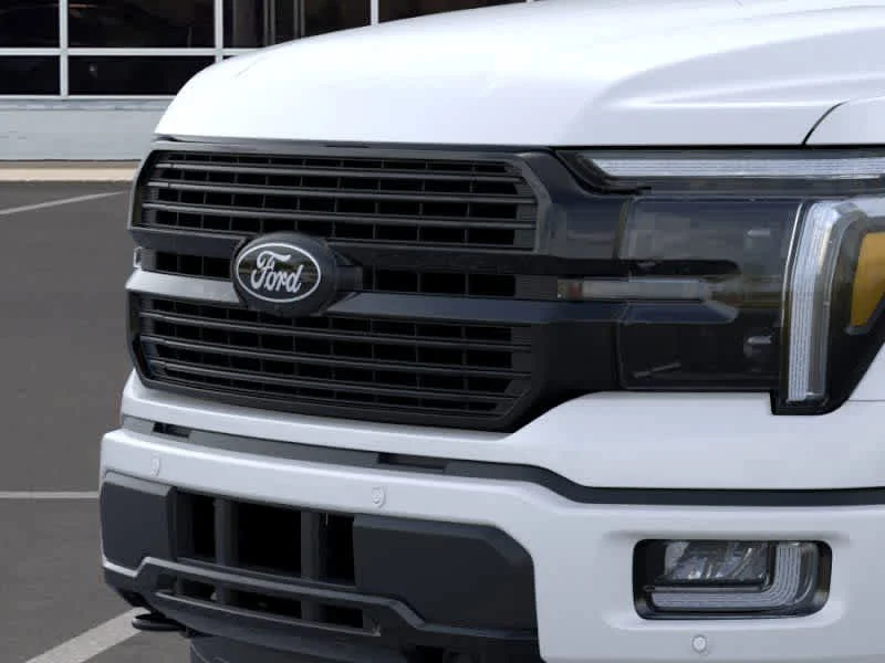 New 2025 Star White Metallic Tri-Coat Ford Platinum® image 17
