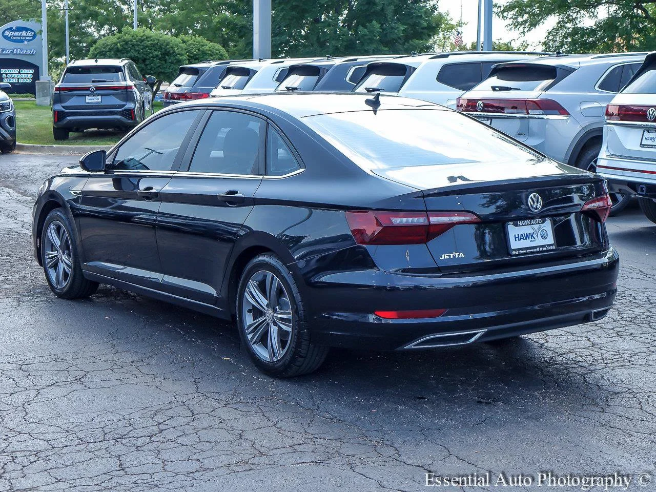 Used 2020 Deep Black Pearl Volkswagen R-Line image 4