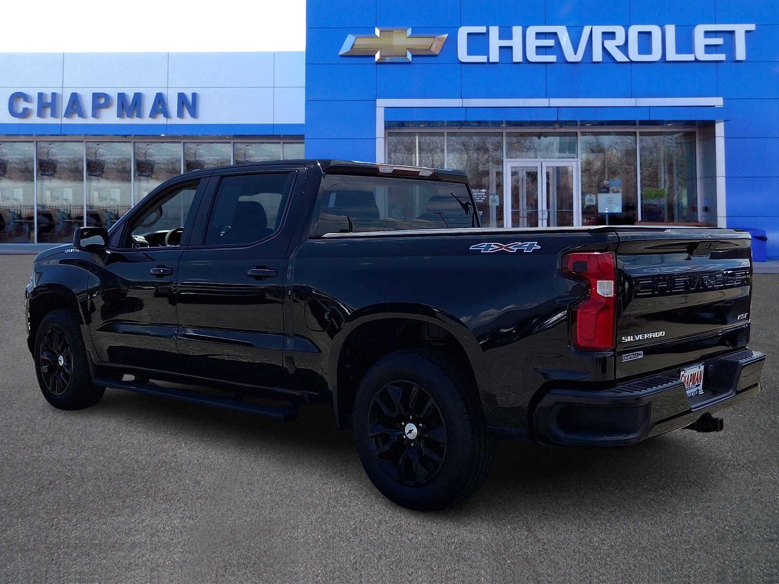 Used 2021 MOSAIC BLACK METALLIC Chevrolet RST image 4
