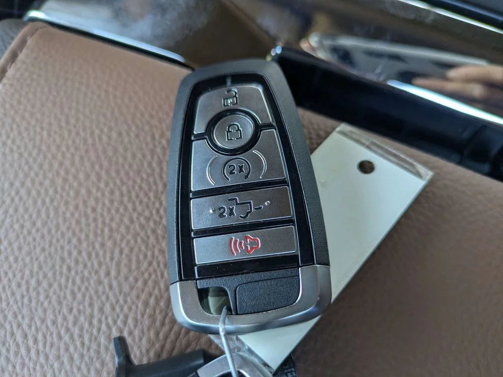 New 2026 Star White Metallic Tri-Coat Ford King Ranch image 35