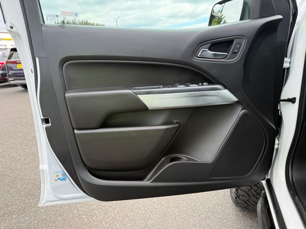 Used 2020 White Chevrolet ZR2 image 19