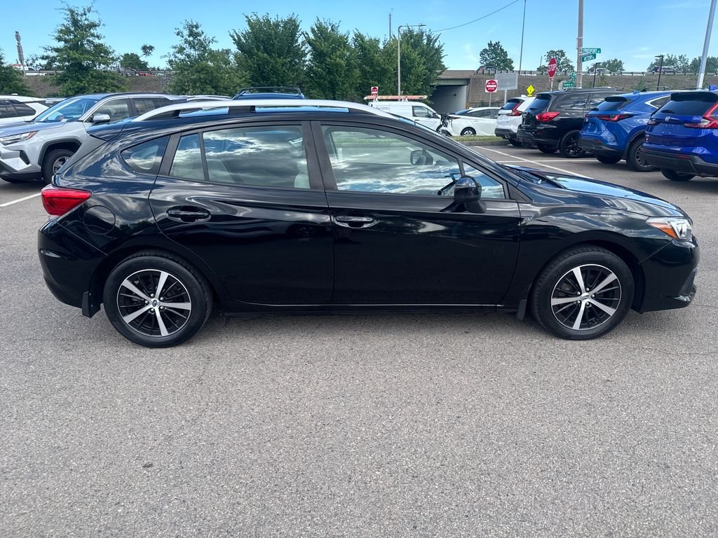Used 2020 Black Subaru Premium image 9