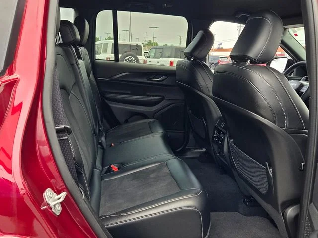 Used 2025 Red Jeep Altitude image 15