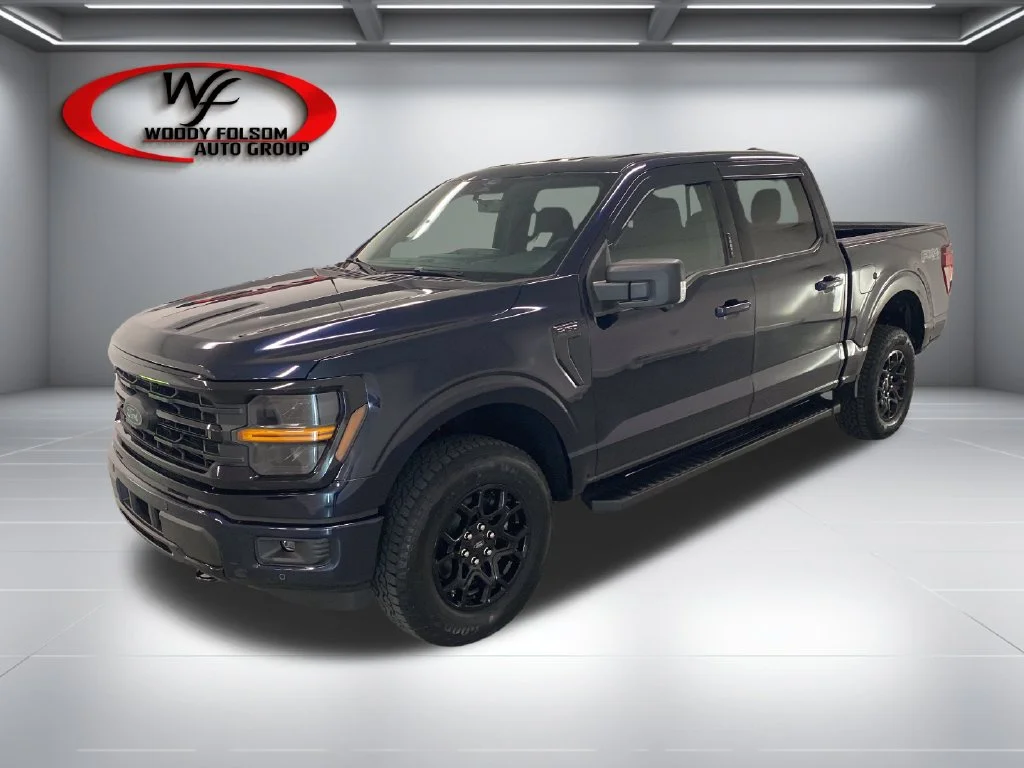 New 2026 Blue Ford XLT image 2