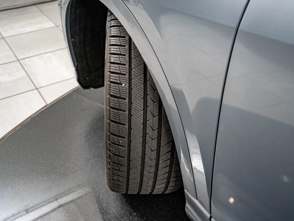 Used 2019 Florett Silver Metallic Audi 3.0T Prestige image 42