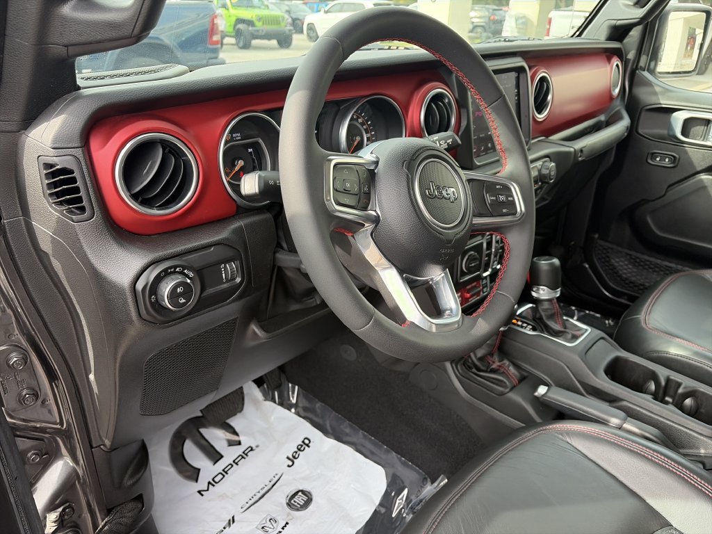 Used 2023 Gray Jeep Rubicon image 10