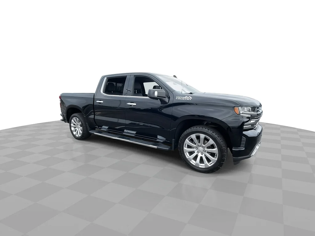 Used 2021 Black Chevrolet High Country image 3