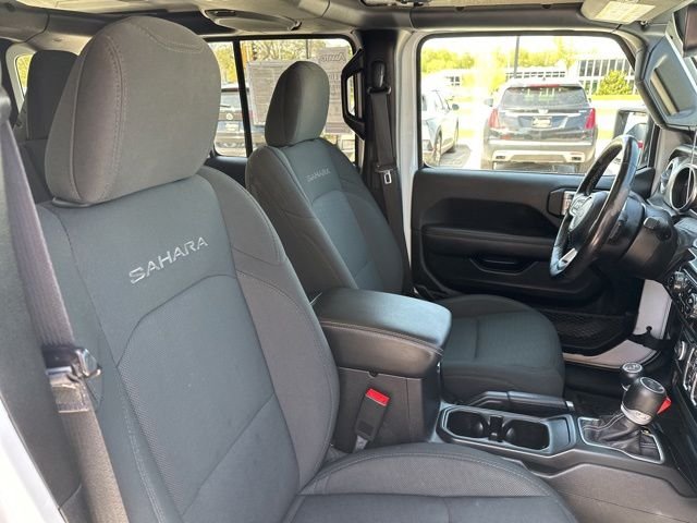 Used 2020 White Jeep Unlimited Sahara image 15
