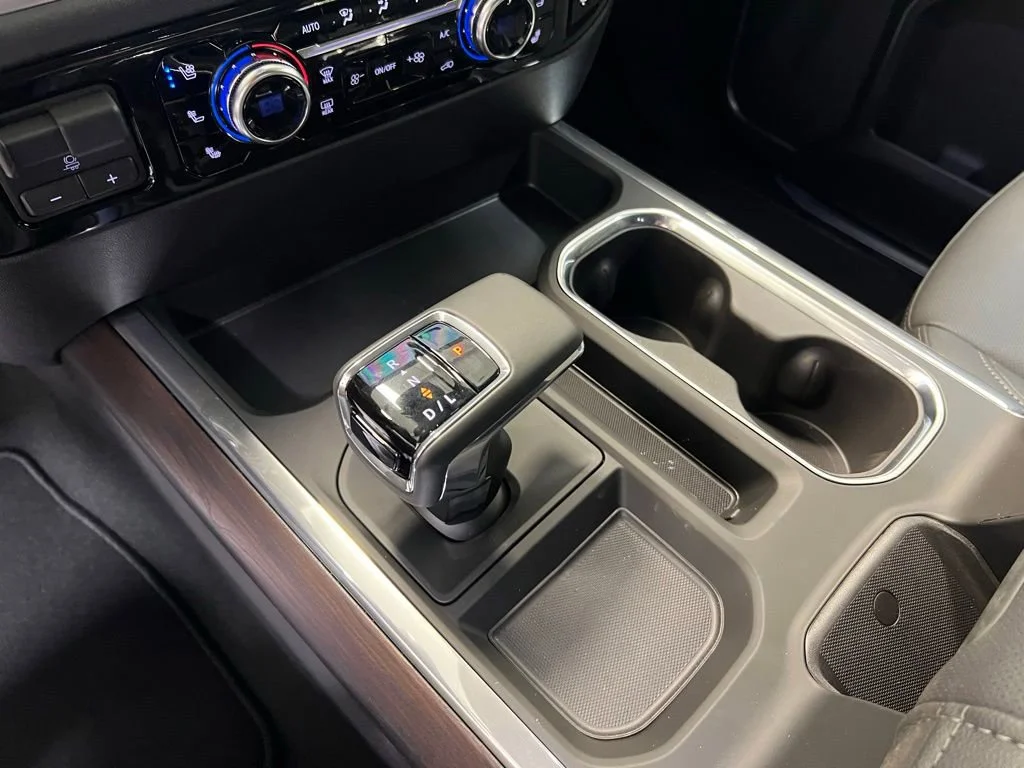 New 2026 Onyx Black GMC SLT image 24