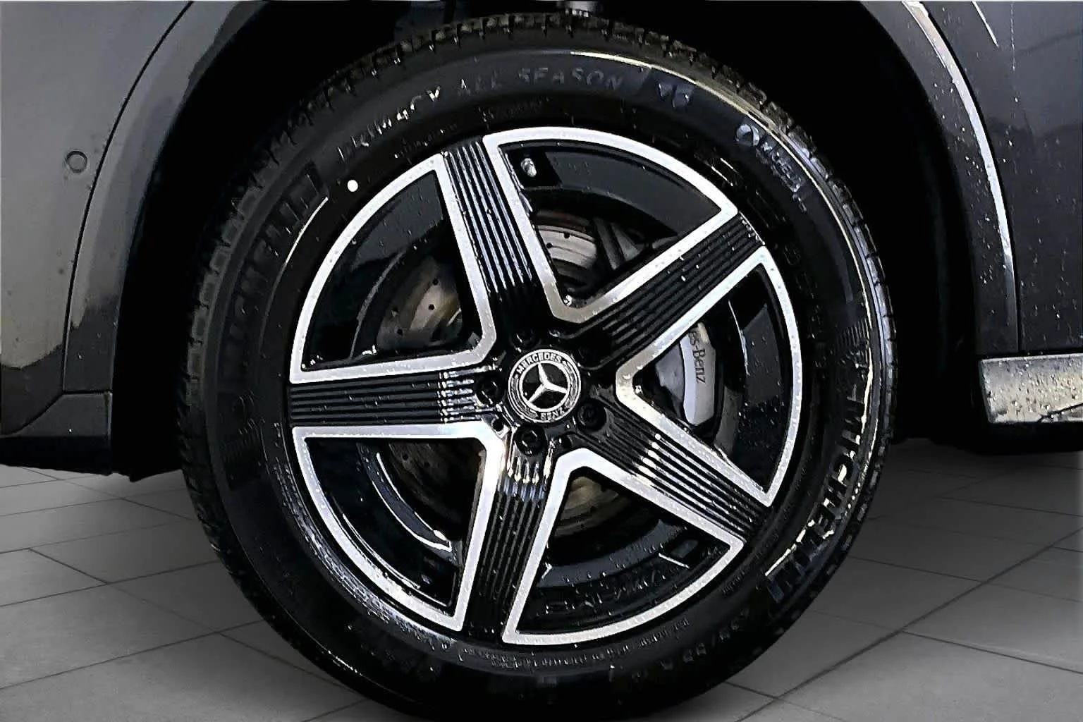 New 2026 Graphite Grey Metallic Mercedes-Benz GLC 300 image 17