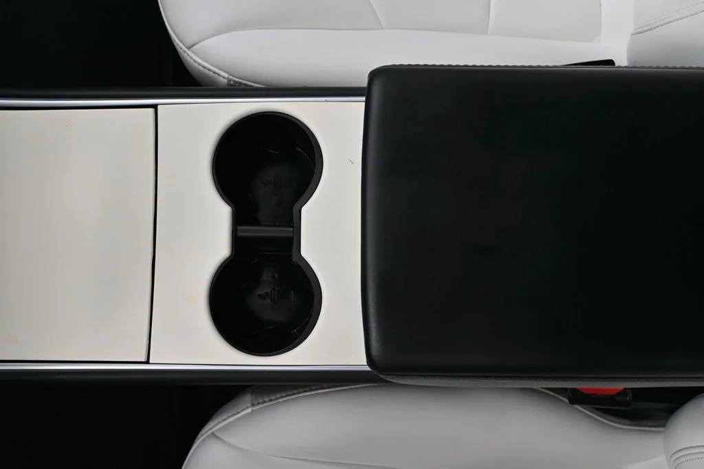 Used 2018 Black Tesla Long Range image 31