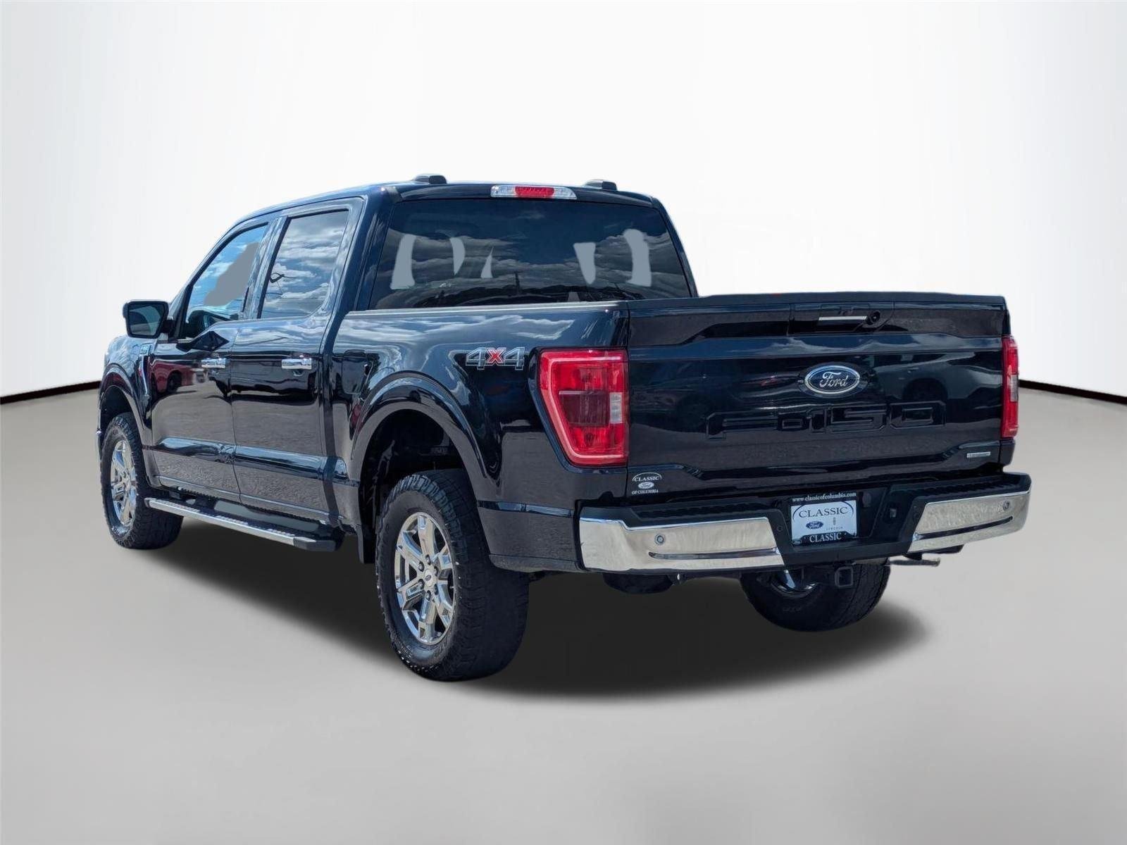 Used 2023 Antimatter Blue Metallic Ford XLT image 7