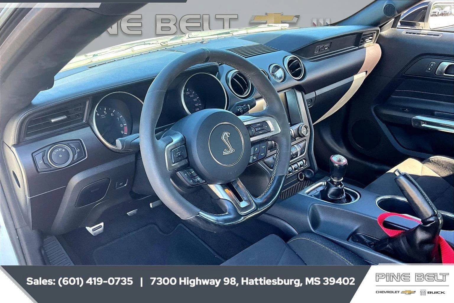 Used 2016 Oxford White Ford Shelby GT350 image 12