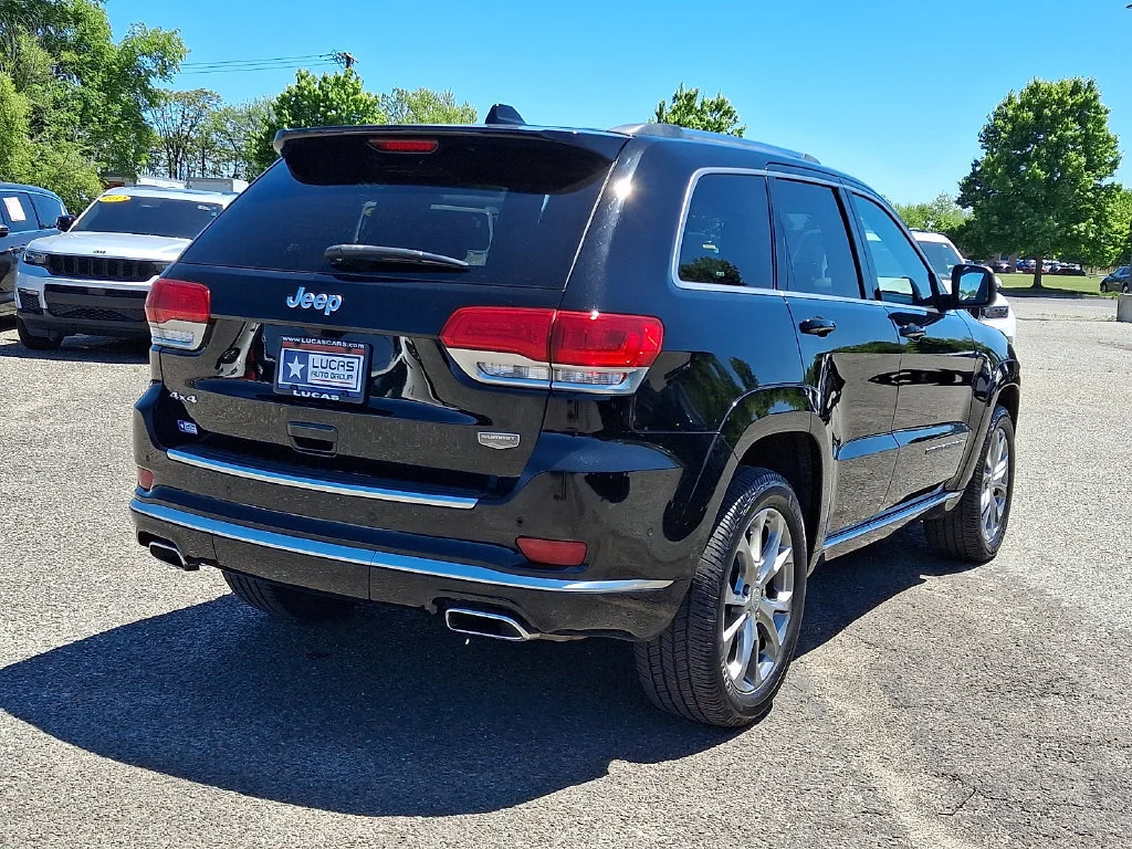 Used 2021 Diamond Black Crystal Pearlcoat Jeep Summit image 11