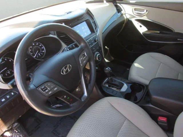 Used 2017 Marlin Blue Hyundai 2.4 Base image 15