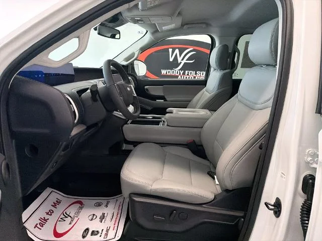 New 2027 Star White Metallic Tri-Coat Ford MAX Active image 25