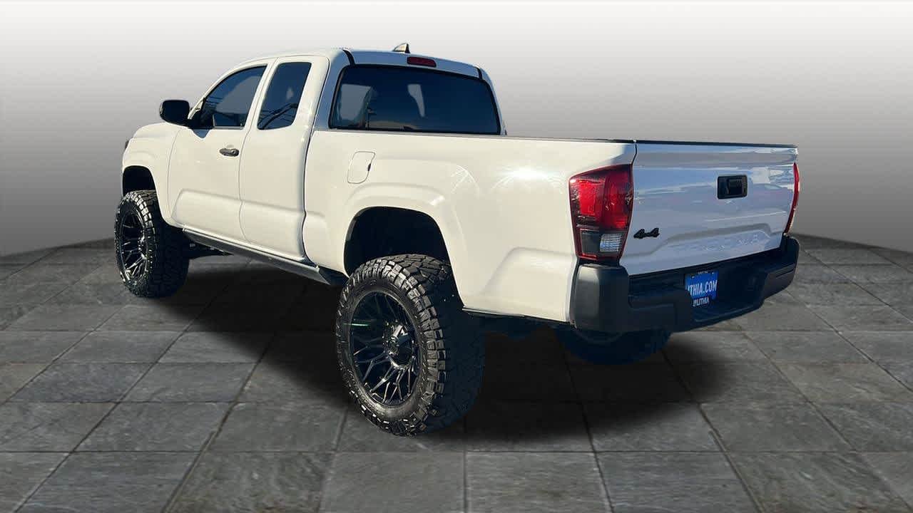 Used 2022 White Toyota SR image 7
