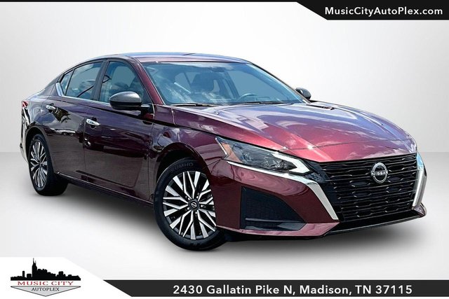 2025 Nissan Altima SV FWD
