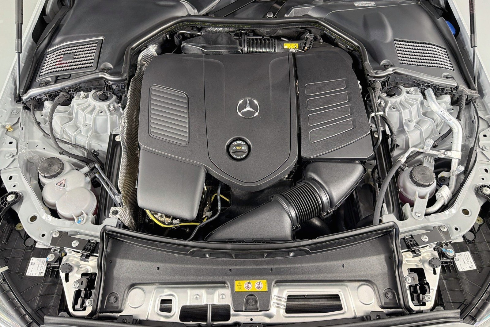 New 2026 MANUFAKTUR Alpine Grey Mercedes-Benz C 300 Sedan image 10