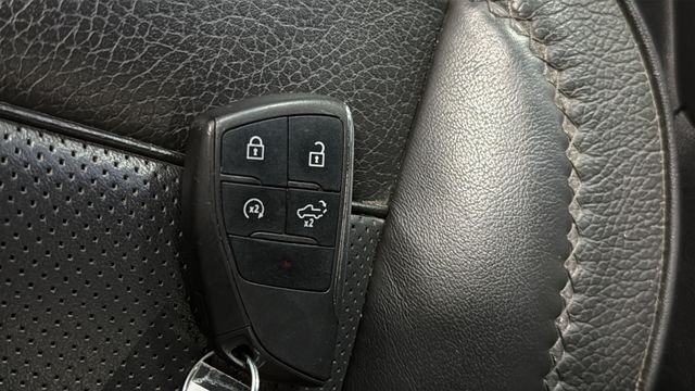 Used 2024 Onyx Black GMC Denali image 47