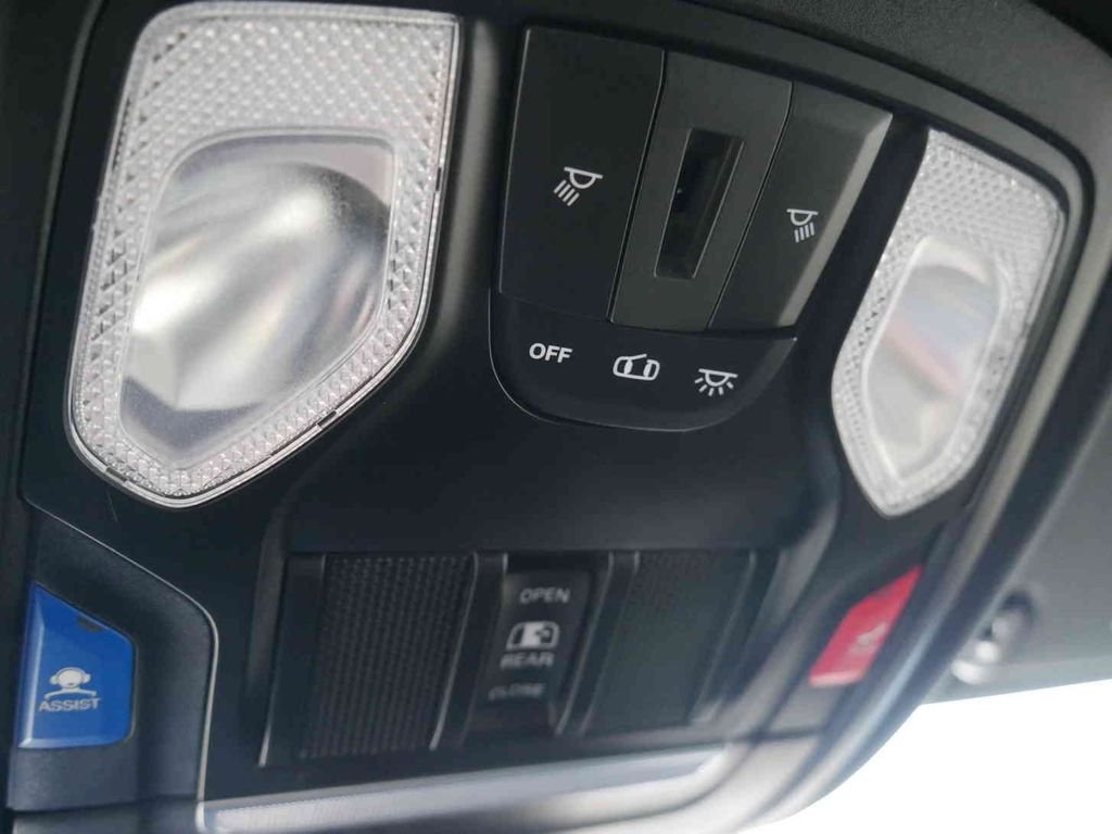 Used 2022 White Ram Rebel image 42