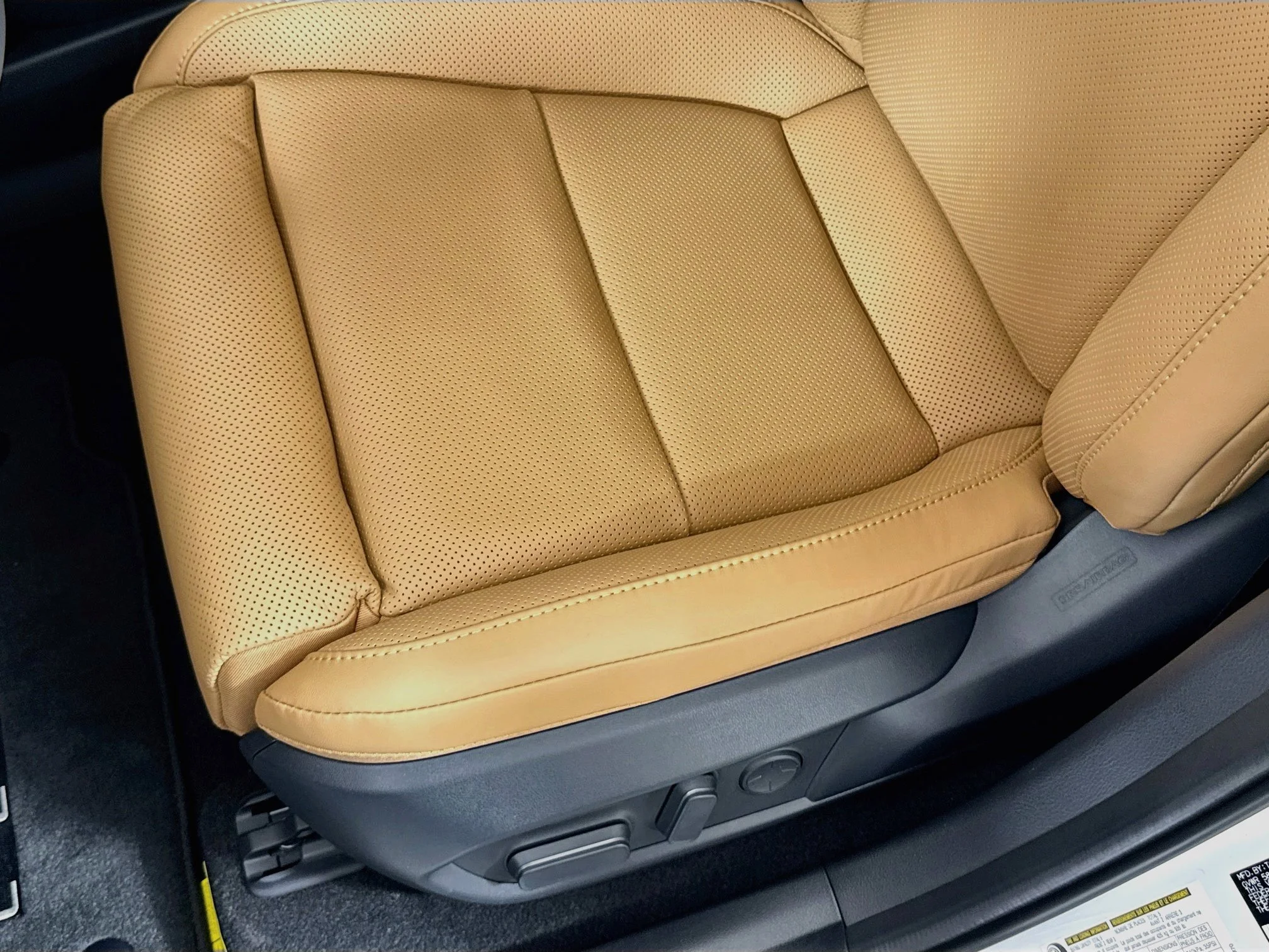 New 2026 Ultra White Lexus ES 350e LUXURY image 21