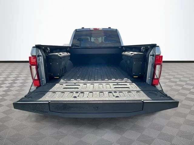 Used 2022 Silver Ford Platinum image 25
