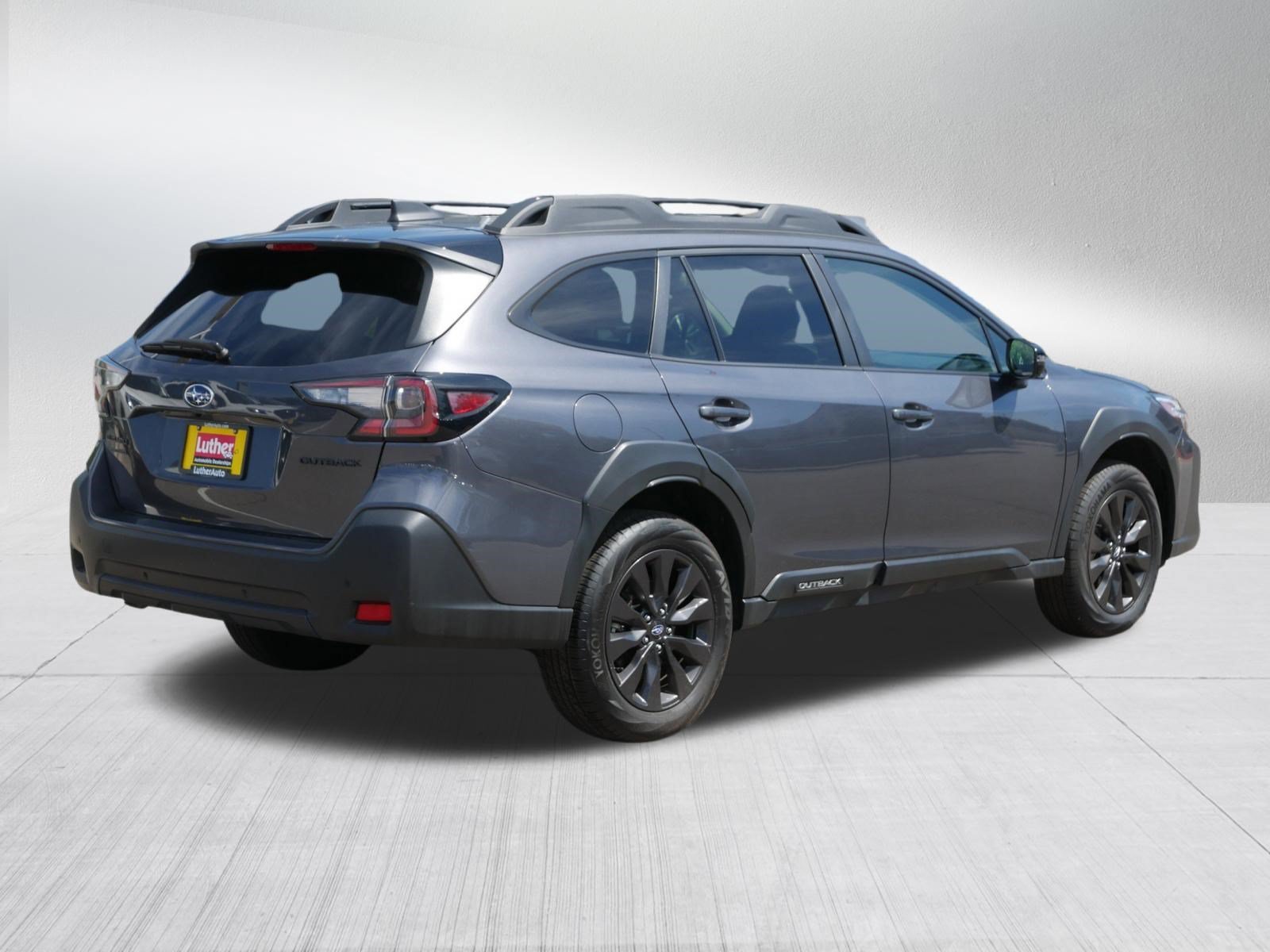 Used 2025 Magnetite Gray Metallic Subaru Onyx Edition image 7
