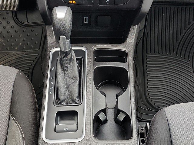 2017 Ford Escape SE - Photo 18