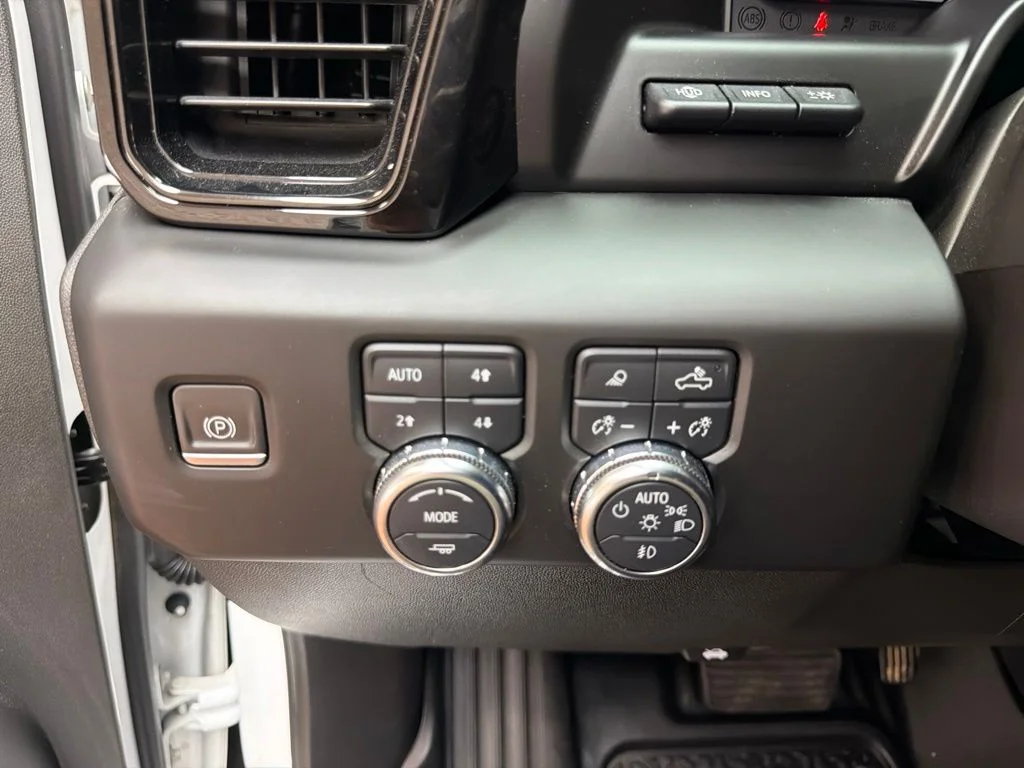 Used 2022 Summit White GMC AT4 image 23