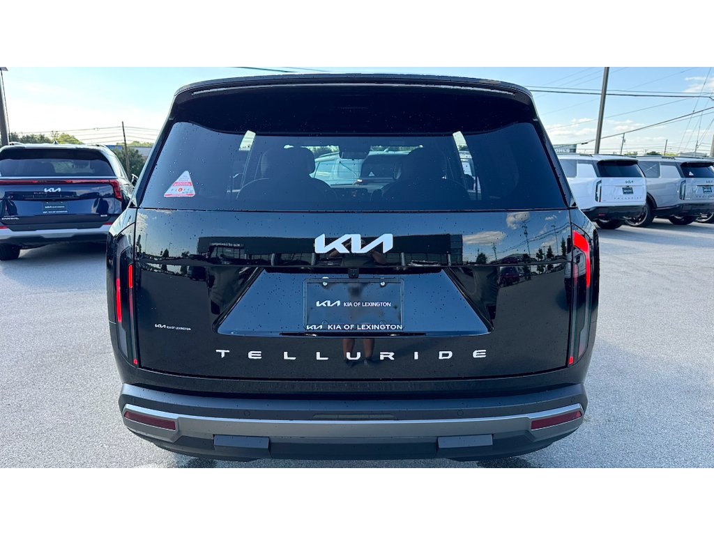New 2027 Ebony Black Kia S image 5