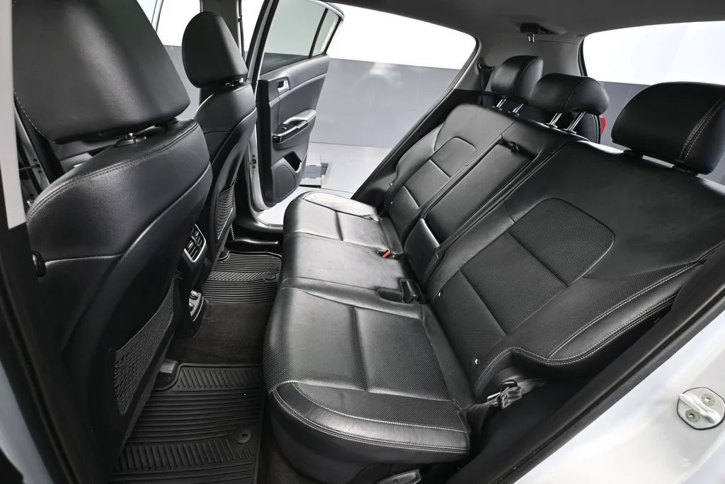 Used 2019 Silver Kia SX image 39