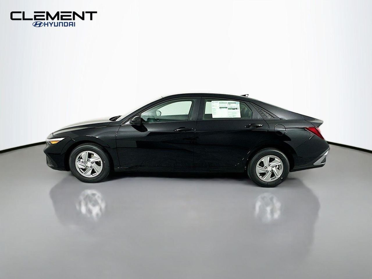 New 2026 Black Hyundai SE image 4