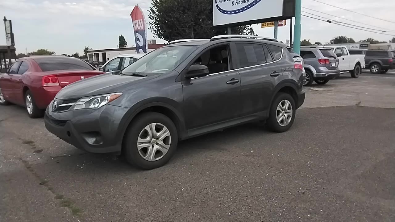 2015 Toyota RAV4 LE photo 4