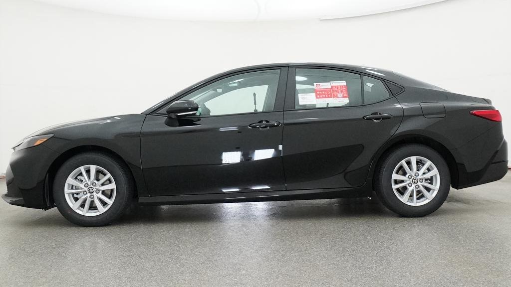 New 2026 Midnight Black Metallic Toyota LE image 2