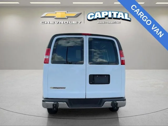 Used 2024 Summit White Chevrolet WT image 4