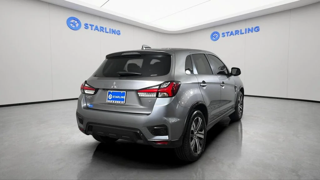 Used 2020  Mitsubishi ES 2.0 image 8