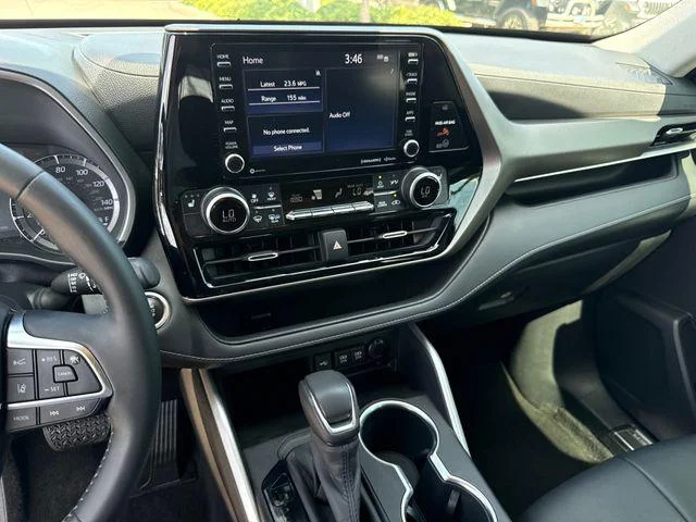 Certified Used 2020 CELESTIAL SILVER METALLIC Toyota XLE image 19