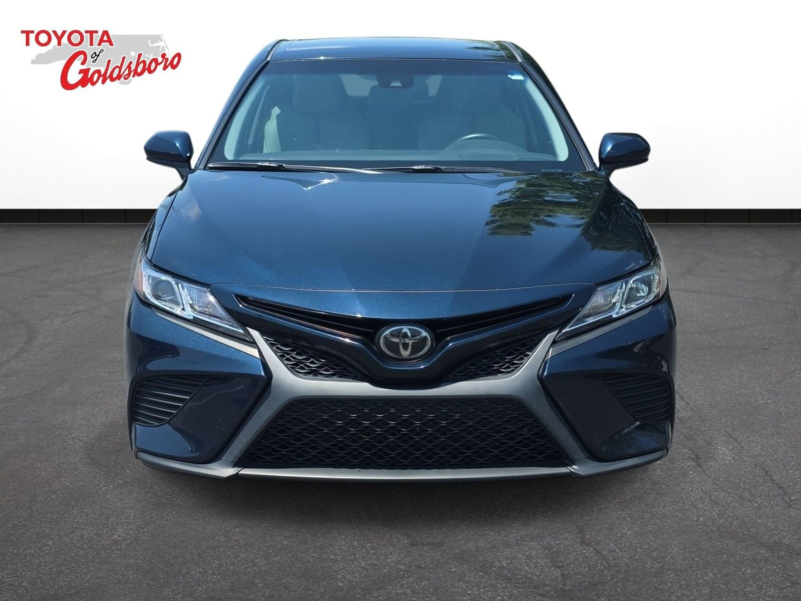 Used 2018 Blue Toyota SE image 2