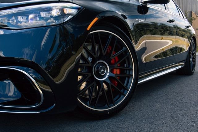 2026 Mercedes-Benz S-Class AMG S 63 - Photo 26